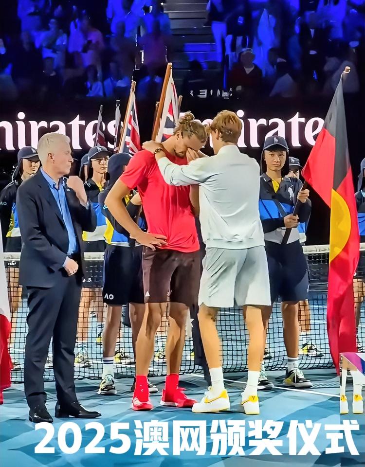 3月28日7:00
迈阿密男单半决赛！！
辛纳vs兹维列夫  第12次交手！！