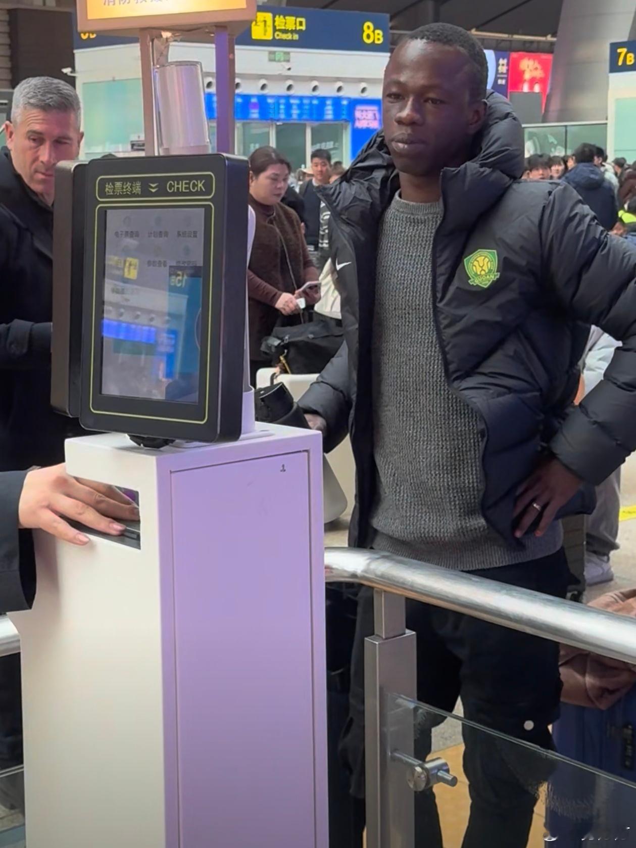 北京国安 问一个来一个啊