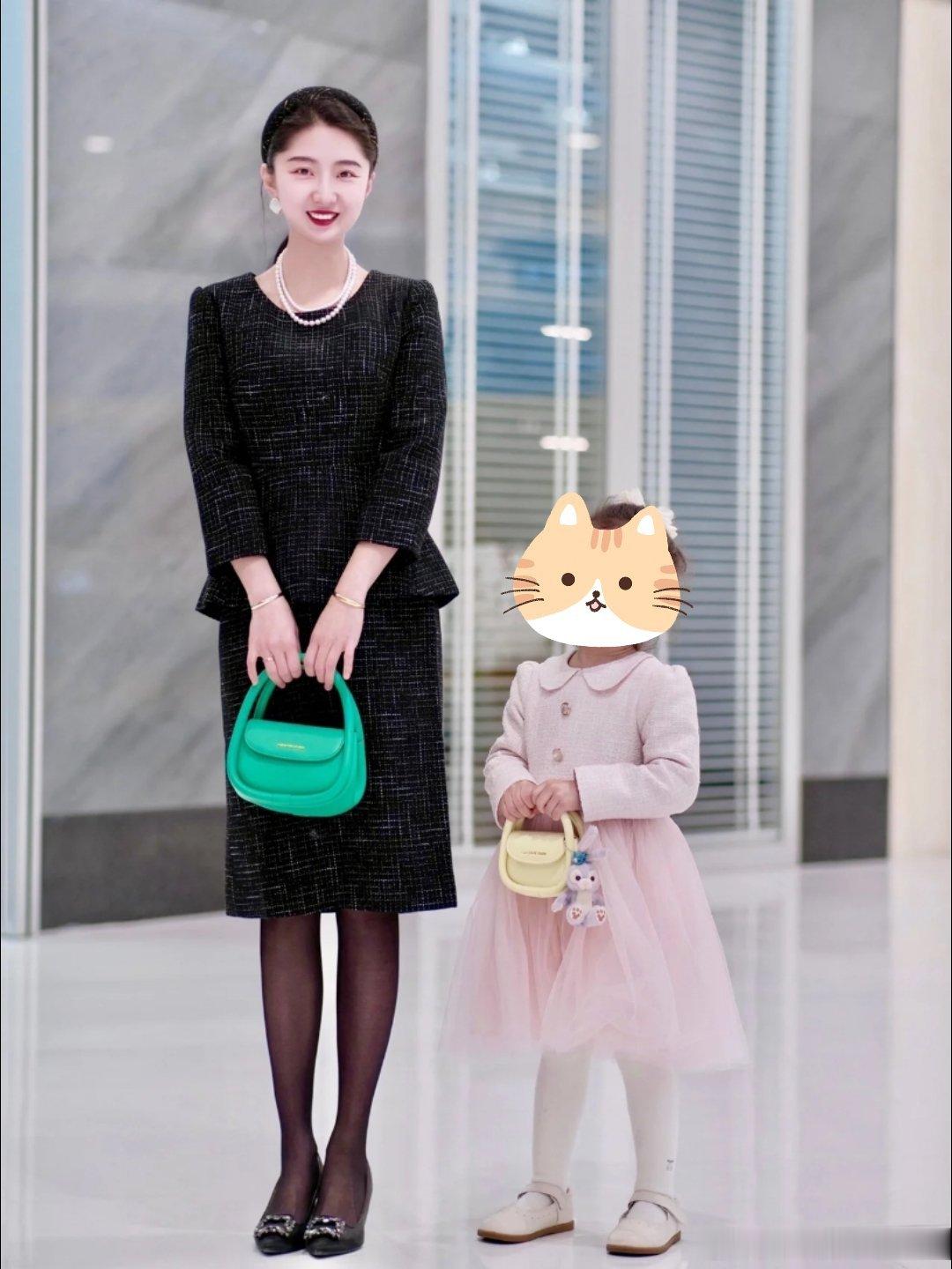美丽的宝妈～ ​​​