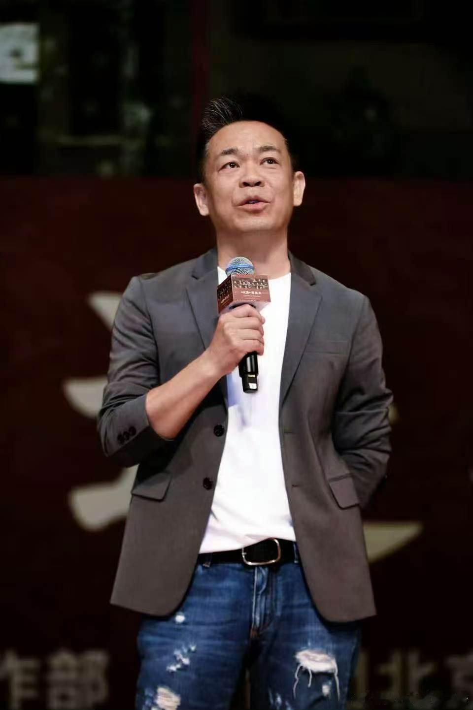 王晓晨孙浩对抗路戏搭子 孙浩一把甩开王晓晨 你好星期六王晓晨遇上孙浩注定热闹，不