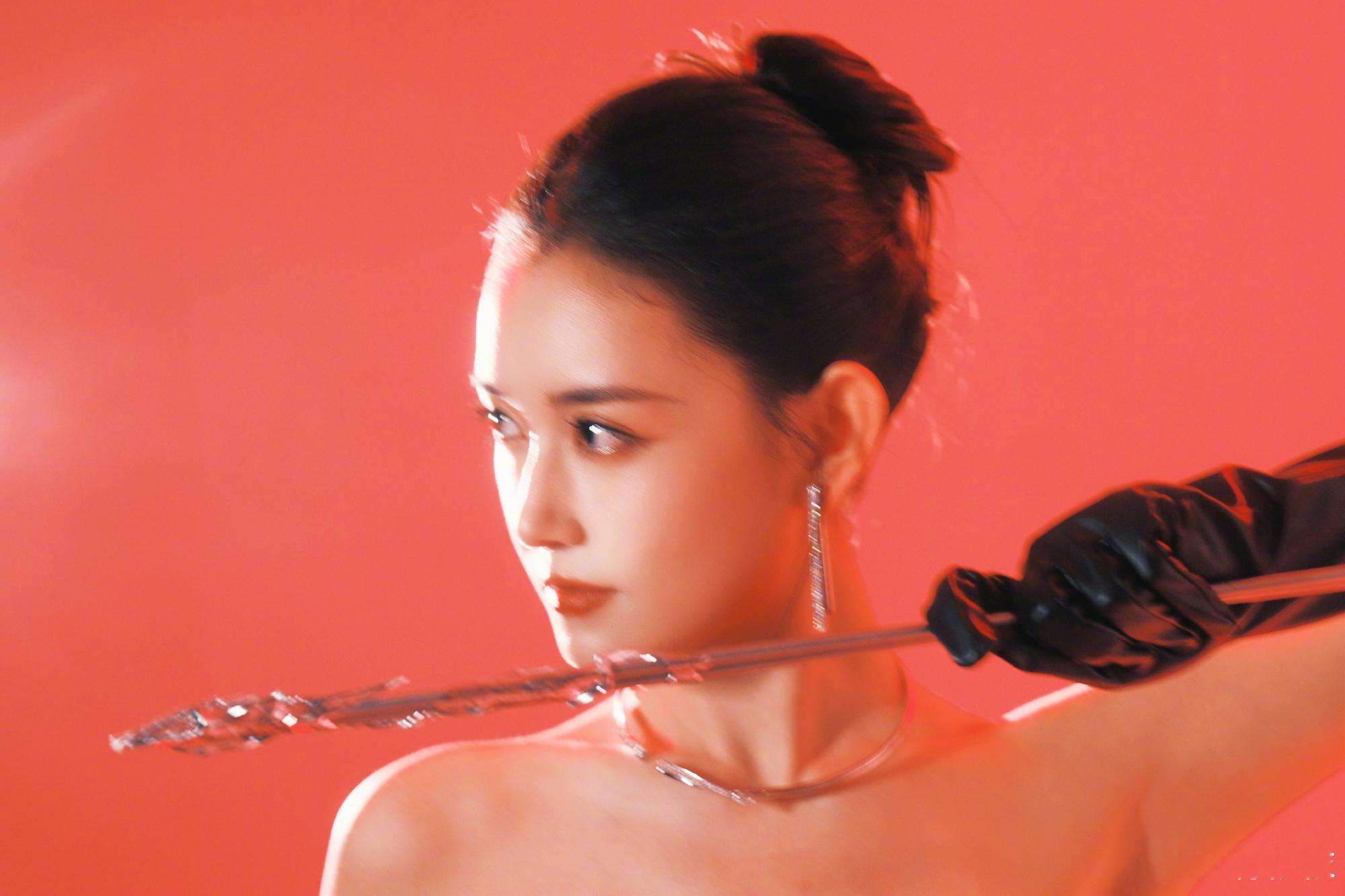 依然的喜事  💜蒋依依李依然 “秋风四起，我陶醉于你低头那一瞬间的温柔”