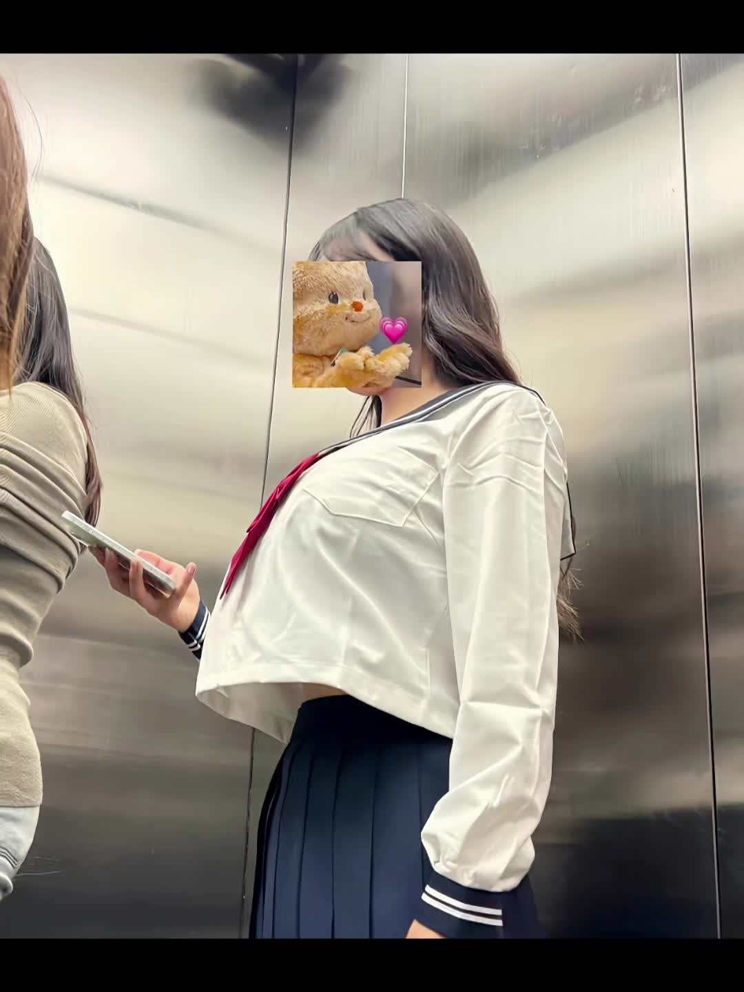 跪下脚麻吗  （博主