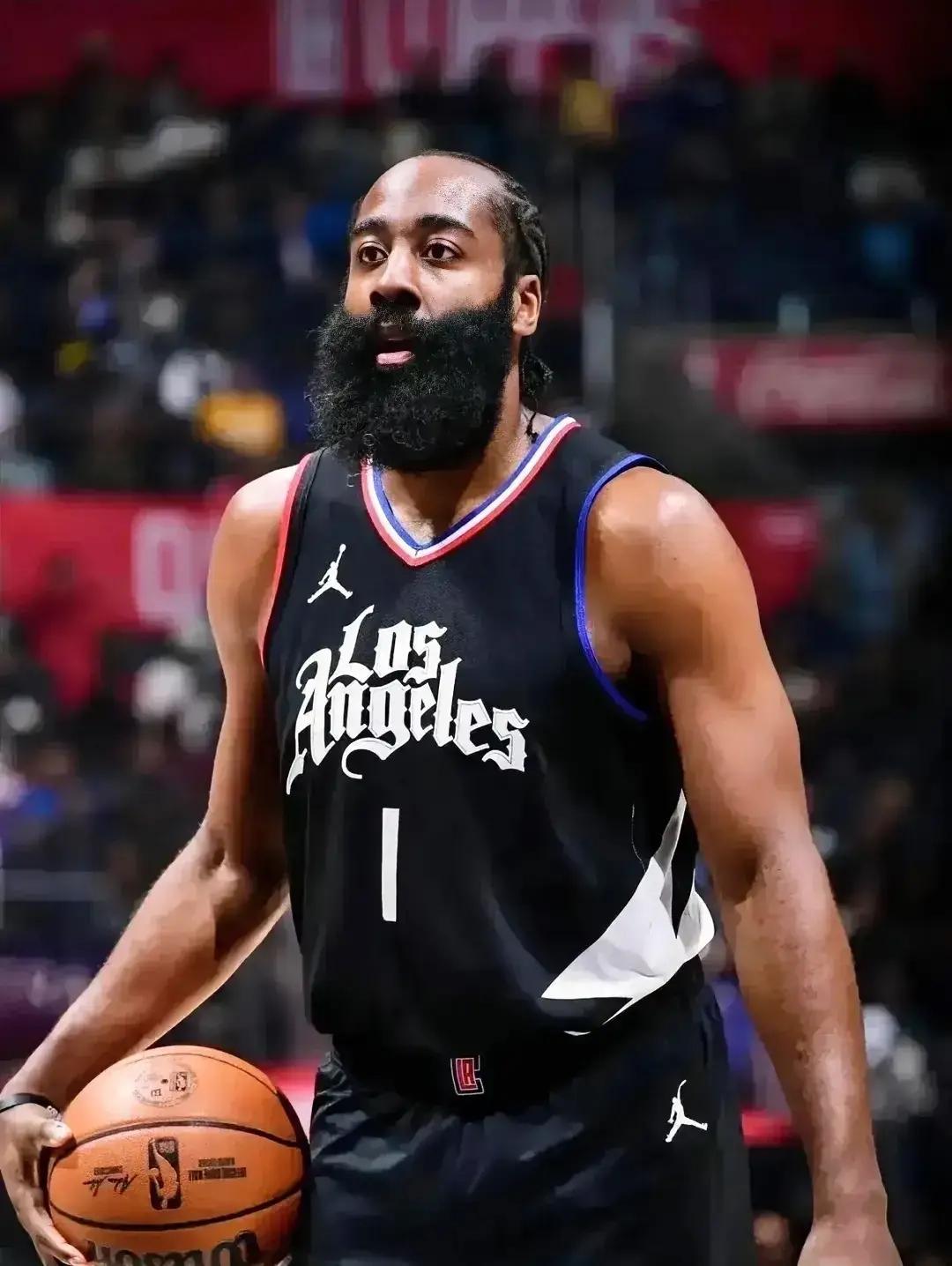 哈登尴尬了！前NBA球员路威廉姆斯最近在一档播客节目里，直接点破了詹姆斯·哈登一