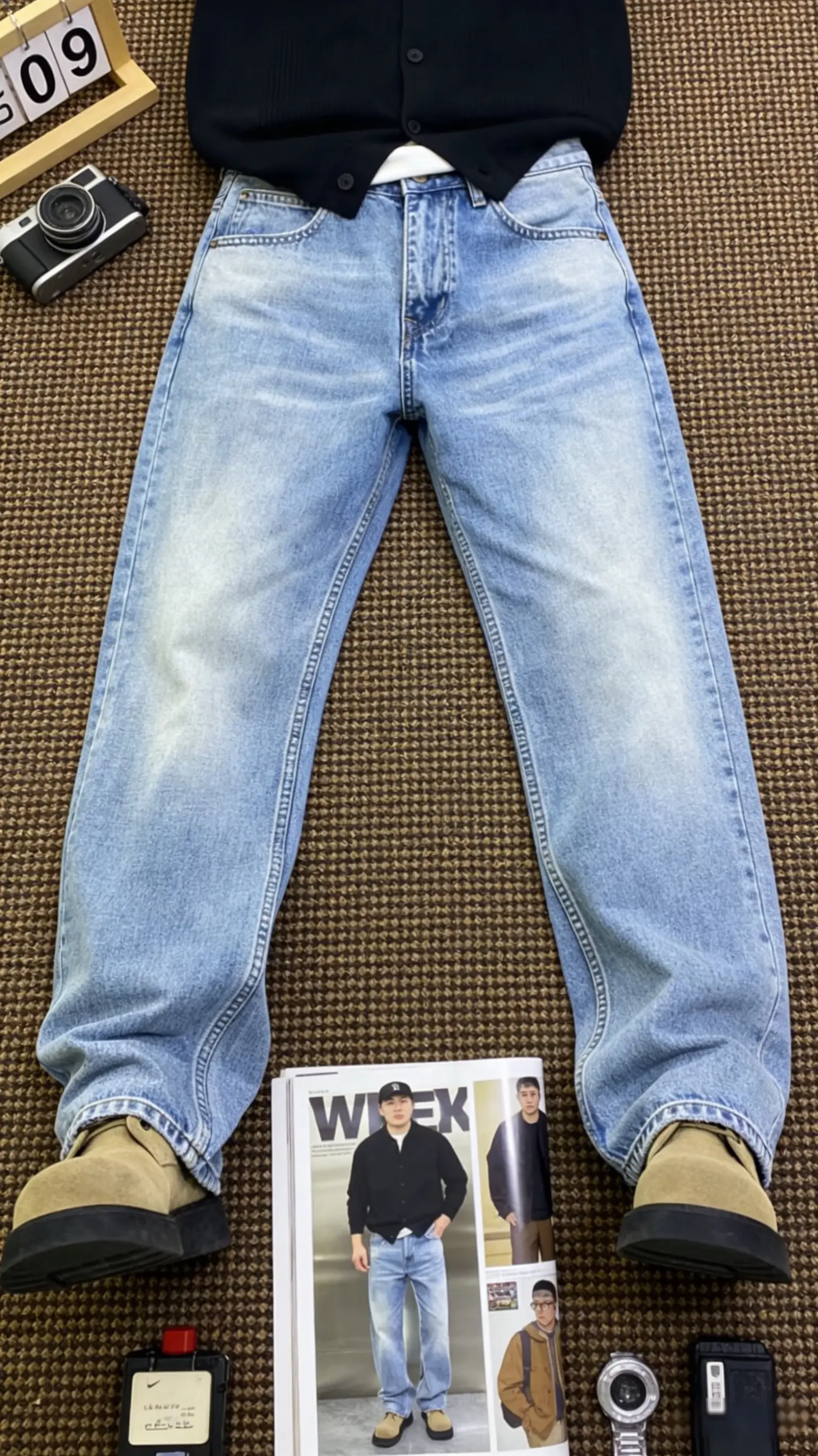 春季水洗浅蓝色纯棉质感牛仔裤中直筒微宽松松弛感高级感痞帅长裤