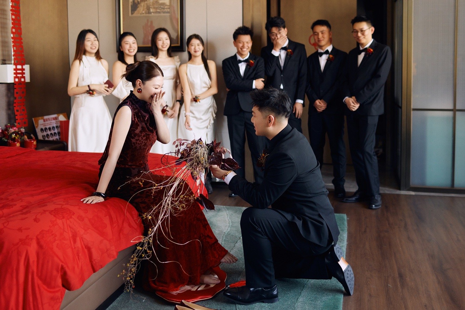 从未想象过有一天能以伴娘的身份站在你身旁，见证你的幸福🥰你细心、真诚、可爱，是