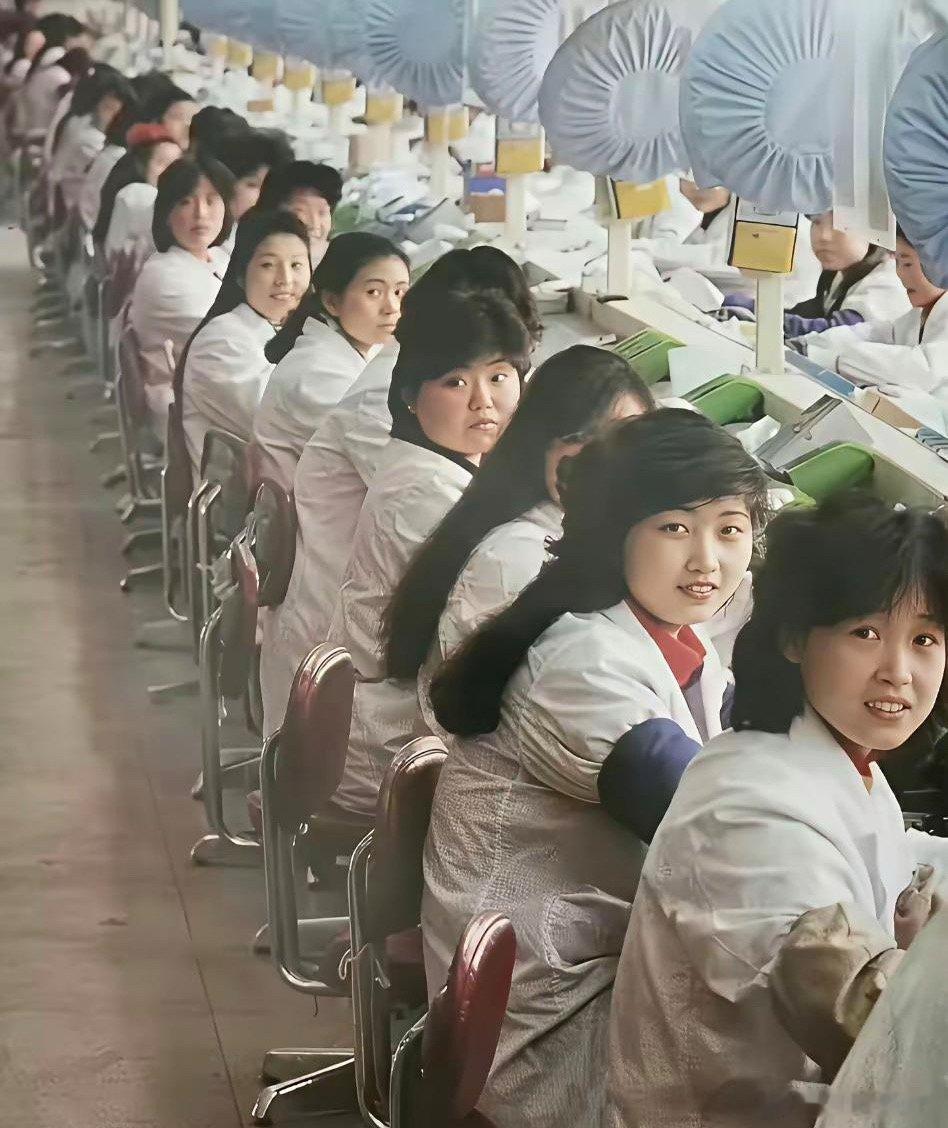 那个年代没有洗发水，发量怎么这么多 