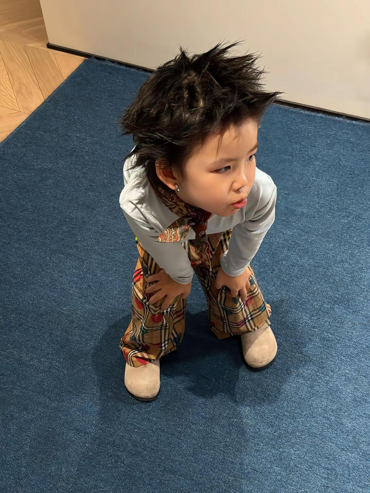 穿搭合集｜4岁小孩哥开启秋装模式。看看一个月怎么穿不重样