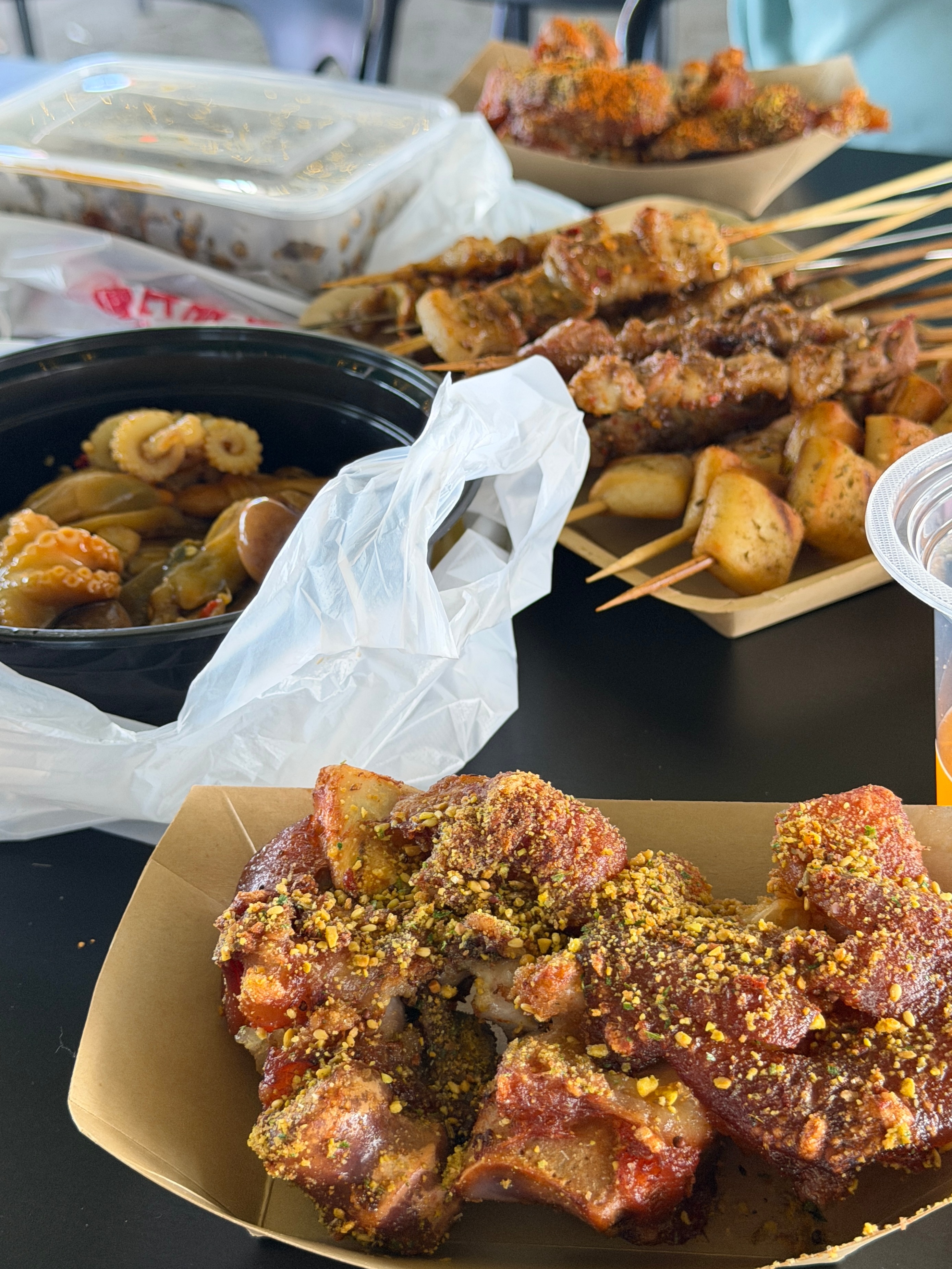 前一天减脂餐  第二天烤猪蹄