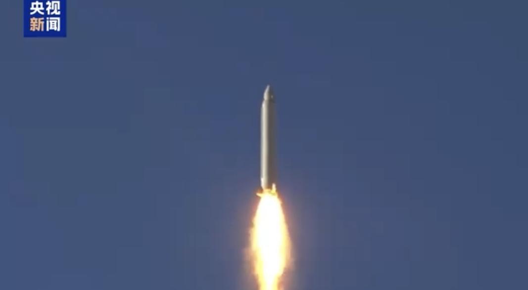 伊朗发动“真实承诺-4”第54轮行动 首次使用“泥石”弹道导
         