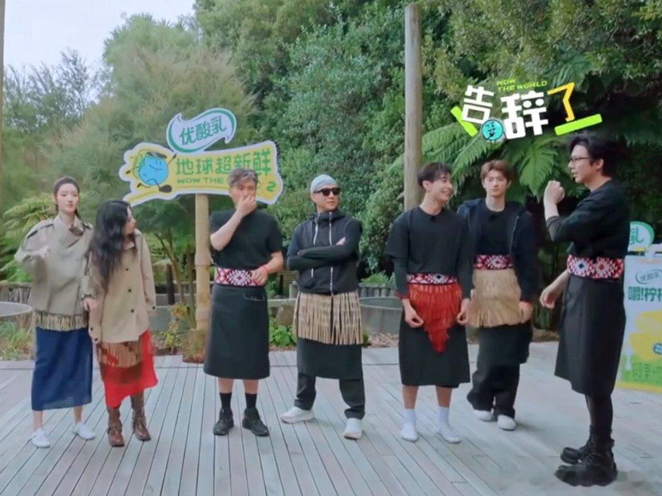林一这段诡异得像AI林一像AI一样告辞了林一像AI一样丝滑的退后告辞了地球超新鲜