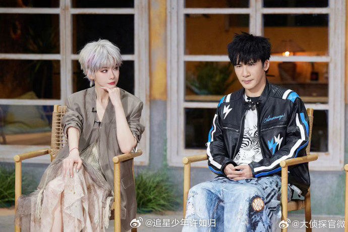 戚薇别试探了白发有市场戚薇白发和短发都是独一档的存在 戚薇的白发短发太有市场了！