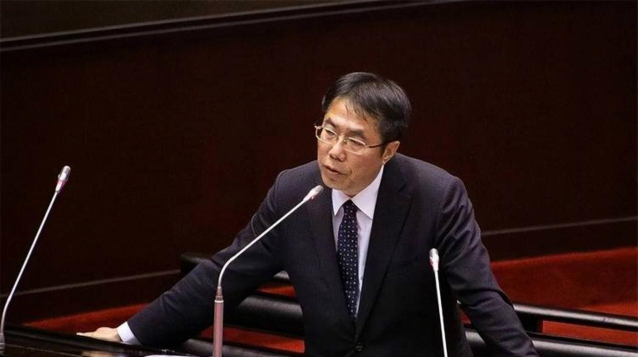 黄伟哲曾充当抓耙子，代号A143，因表现优秀津贴涨了一倍
台法务部门调查局解密校