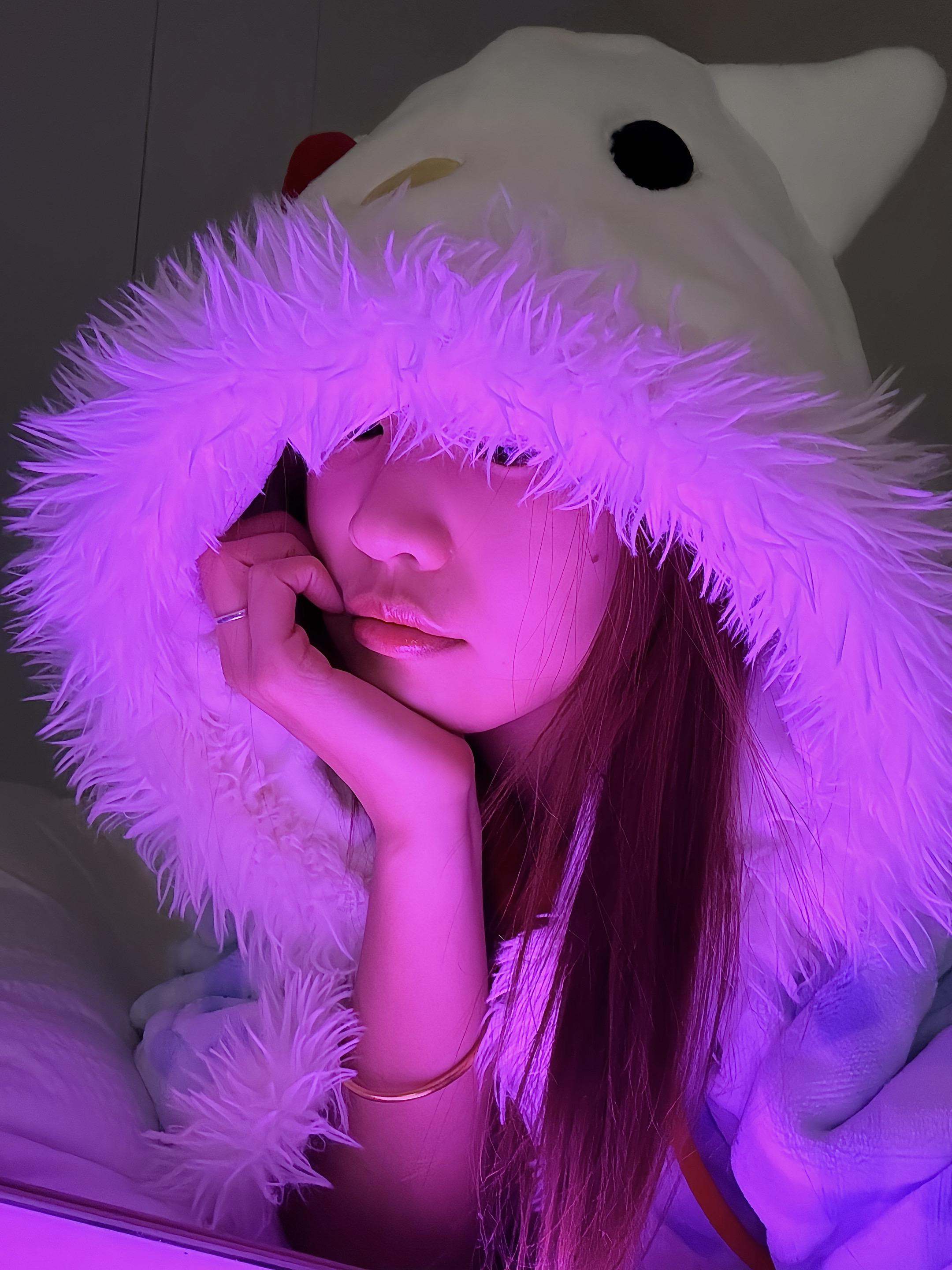 爱着你，像心跳难触摸。