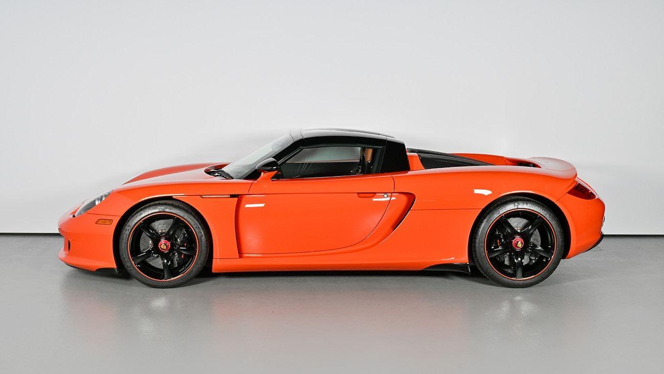 又一台Sonderwunsch原厂翻新的Carrera GT。极品车况的Carr