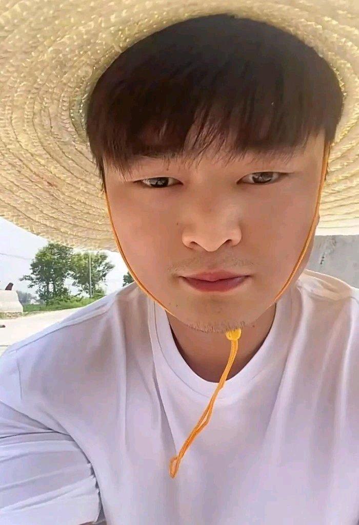 10月9日，中央政法委发布2025年第二、三季度见义勇为勇士榜，69位勇士光荣上