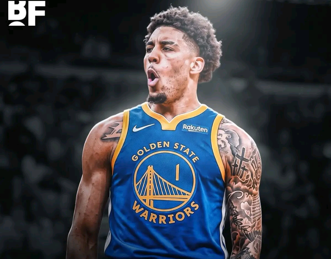 伦德博格在游戏直播间中给自己的NBA新秀赛季定下数据目标：“我要努力打出场均15