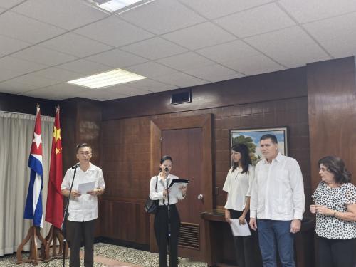 特朗普“赌错了”！封锁古巴数年逼不出妥协，中方两波精准援助直接“反向破局”

美