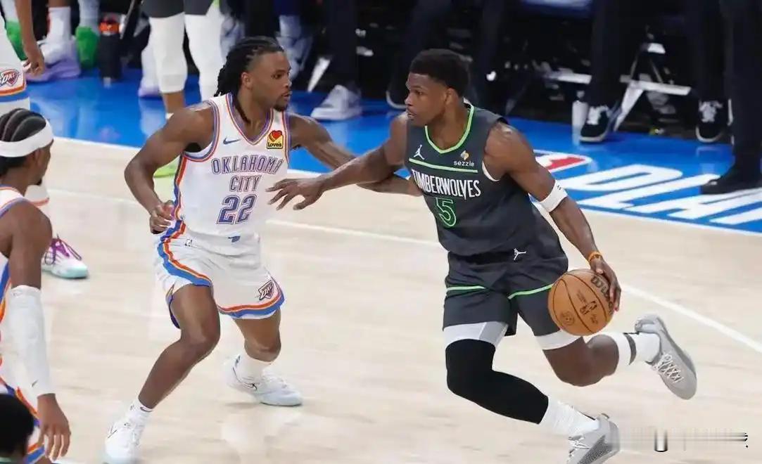 NBA东西部决赛都是2:0，按着这个节奏总决赛应该是雷霆VS步行者，感觉最终的来