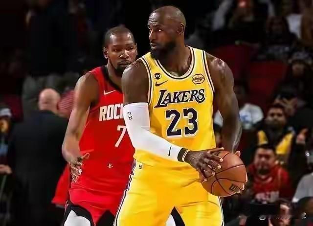 又被看好！4月26日，火箭vs湖人赛前传来2个动态:
 
一，赛事胜负预测方面，