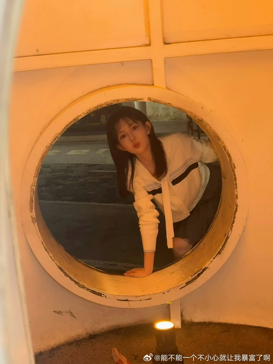 所以后面这些出图都是高模糊美颜滤镜 ​​​