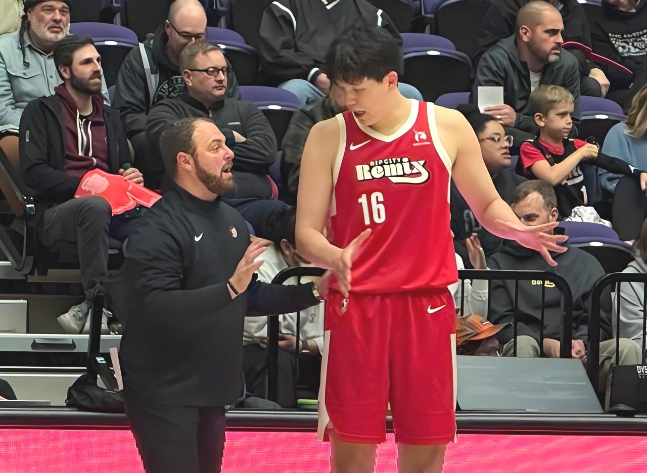 越来越难，杨瀚森8分6失误表现持续低迷，混音133-126逆转南湾湖人！

在刚