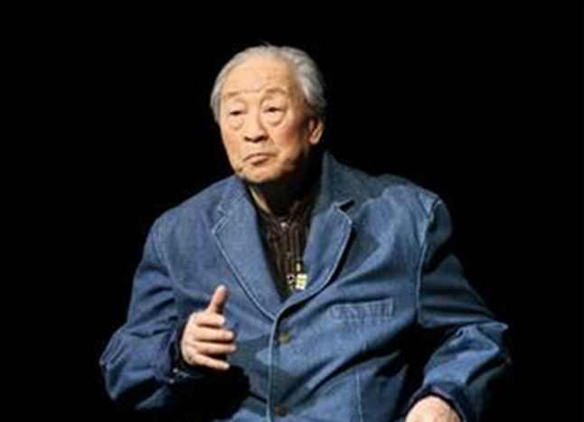 欧阳山（1908年12月一2000年9月26日），1908年12月出生在湖北荆州