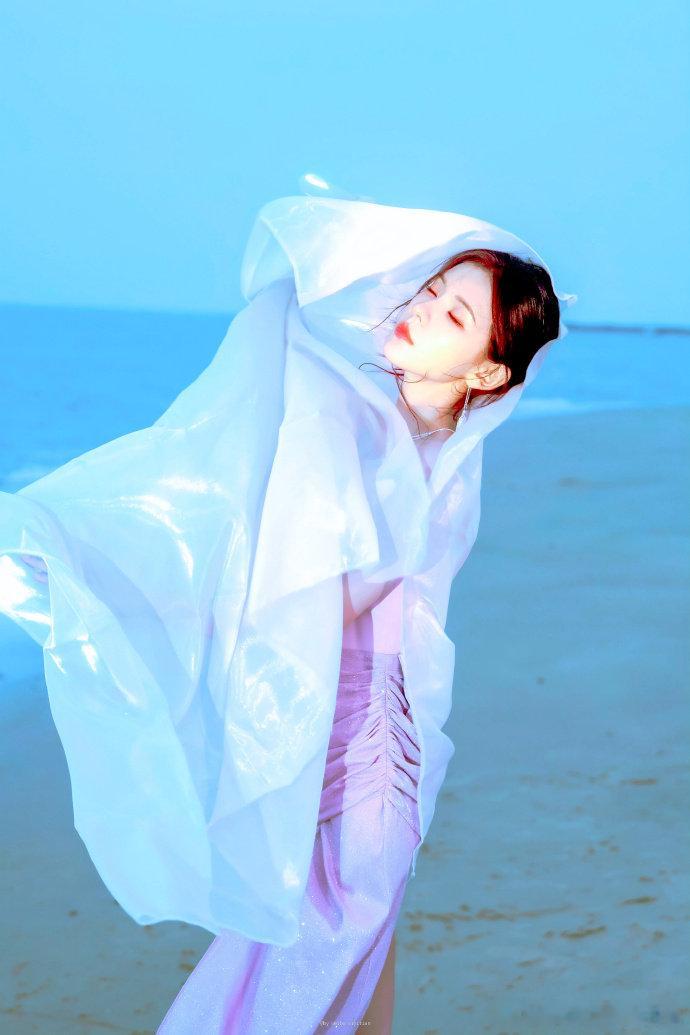 张予曦选BE张予曦的专业度真的肉眼可见，不敷衍不随便。 