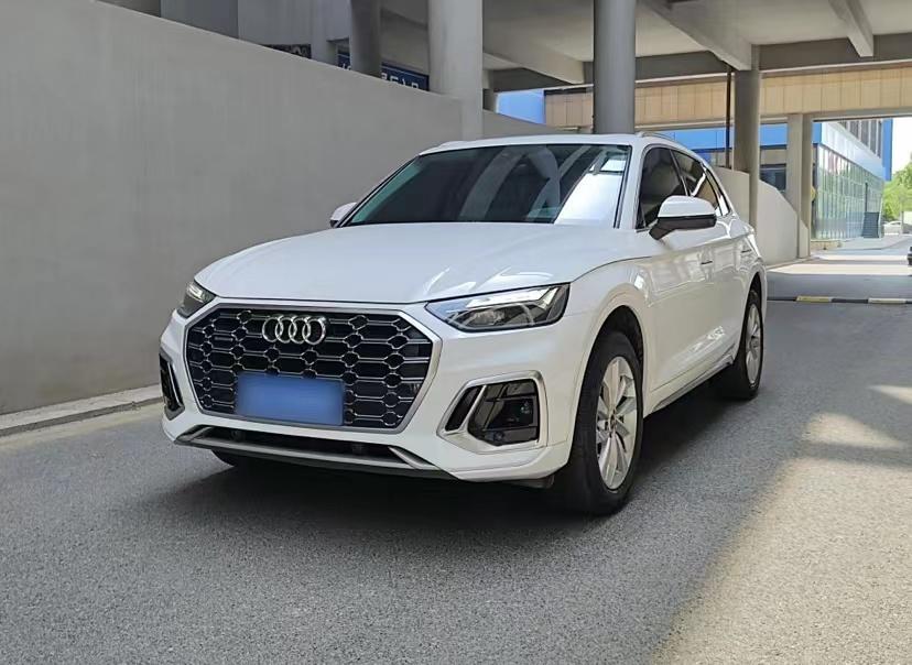 20.3万提了一台二手奥迪Q5L，5.6万公里，原版原漆，大家觉得划算不？
虽然