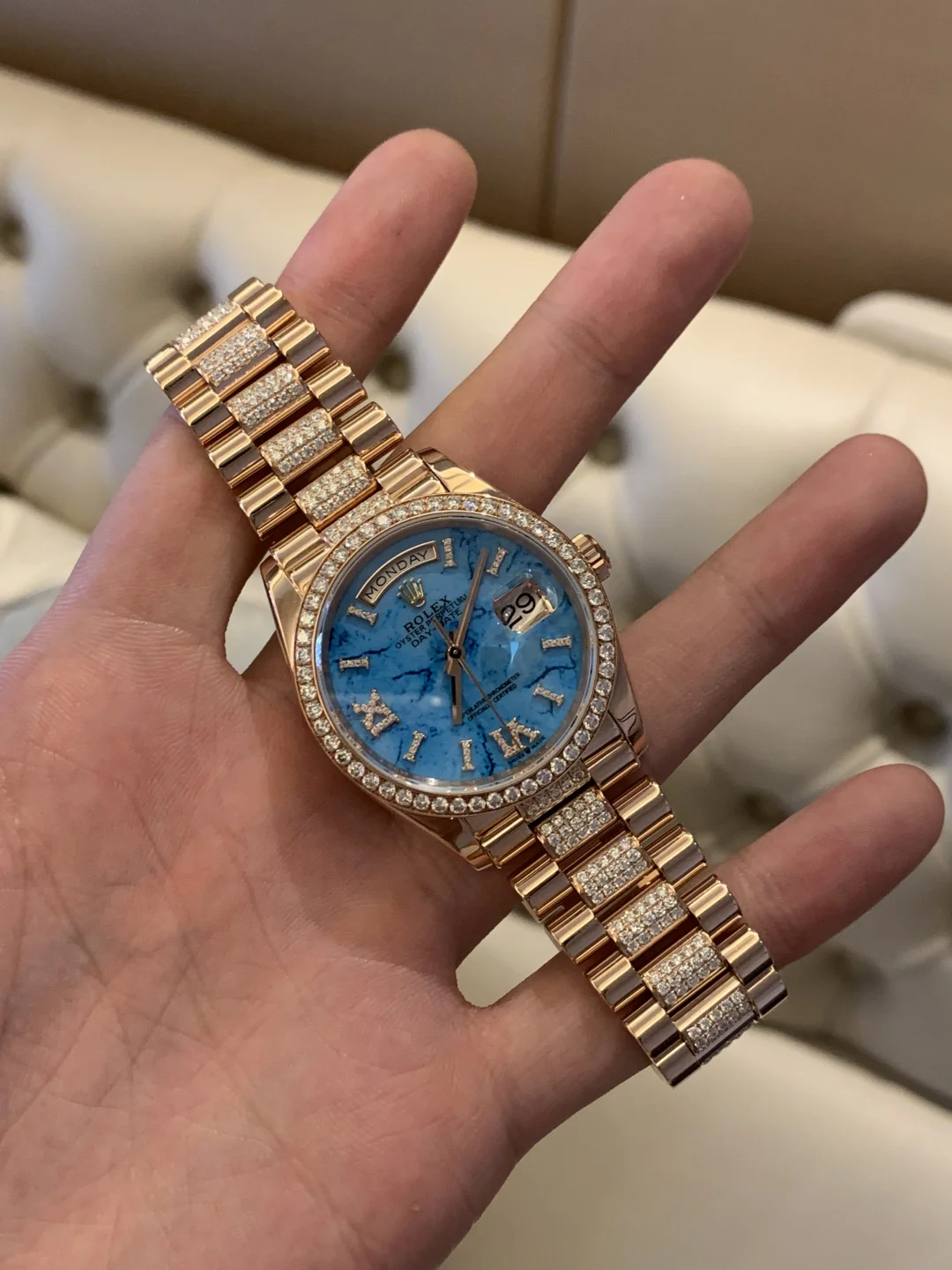 年纪大了就喜欢这种金金的东西