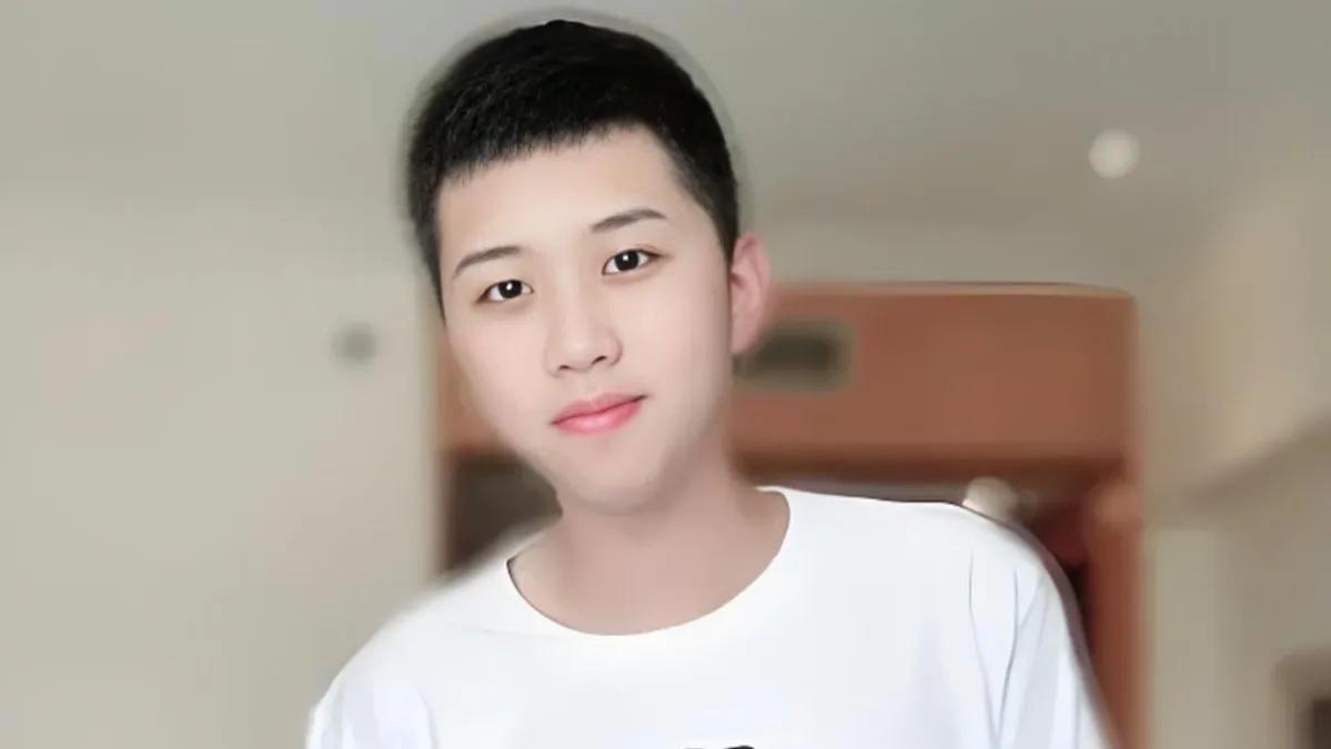 “真香”定律成就百万富翁？王境泽的人生再启航！

从《变形计》中的火爆表现，到如