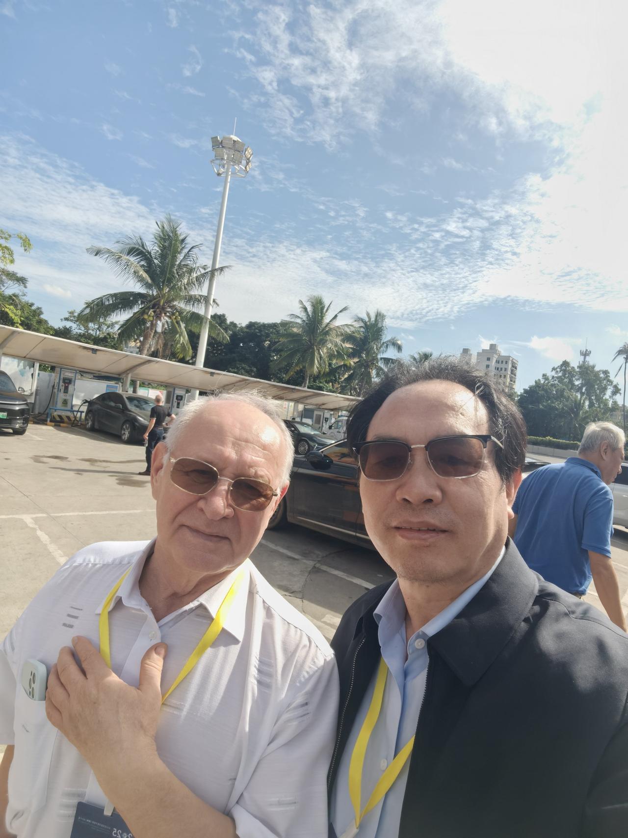 阿纳托利·阿尔茨巴尔斯基，苏联最后一位宇航员。1991年他乘坐联盟12号飞向太空