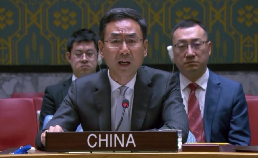 就在刚刚
东方大国怒了！7 月 31 日的联合国安理会大厅，美国代表正唾沫横飞地