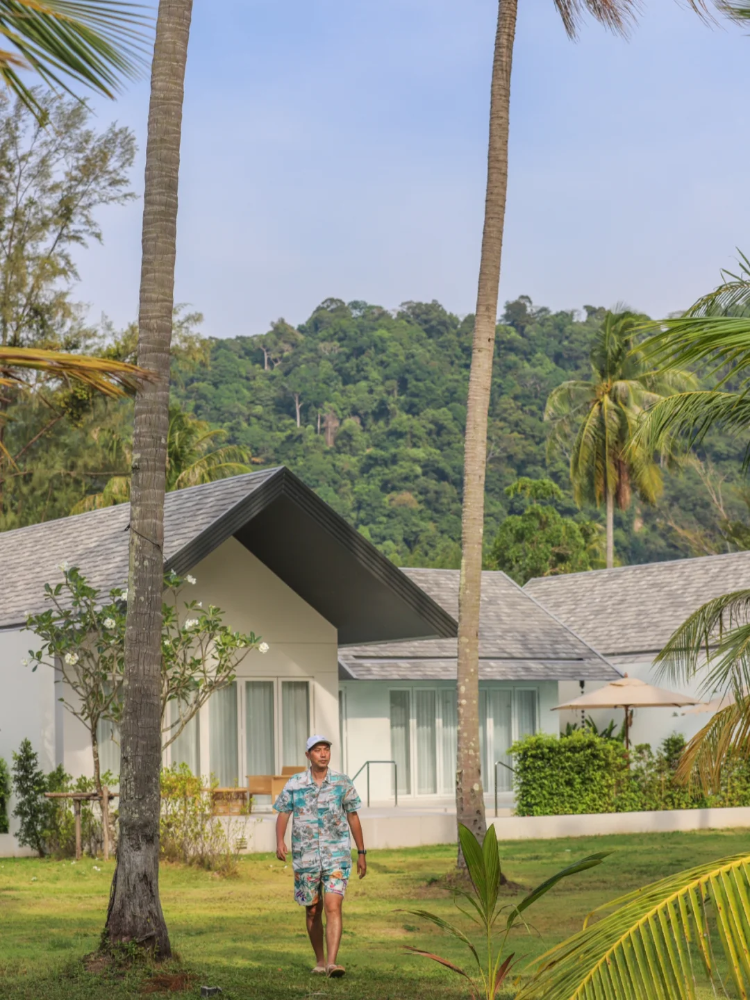 泰国兰塔岛，日落超美，海边烛光晚餐太浪漫了