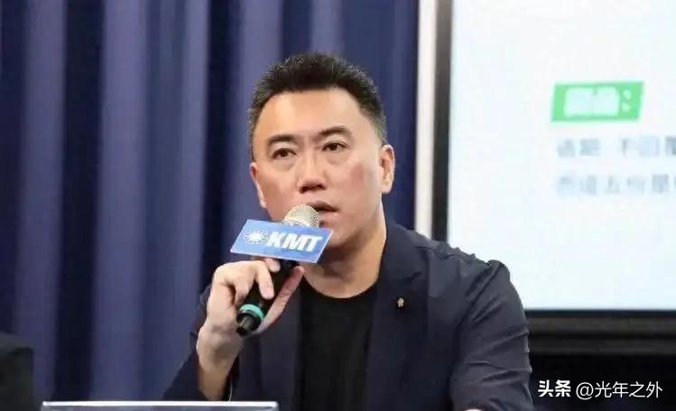 台媒《联合报》3月30日报道：国民党宣布，主席郑丽文率团访大陆。国民党立法院党团