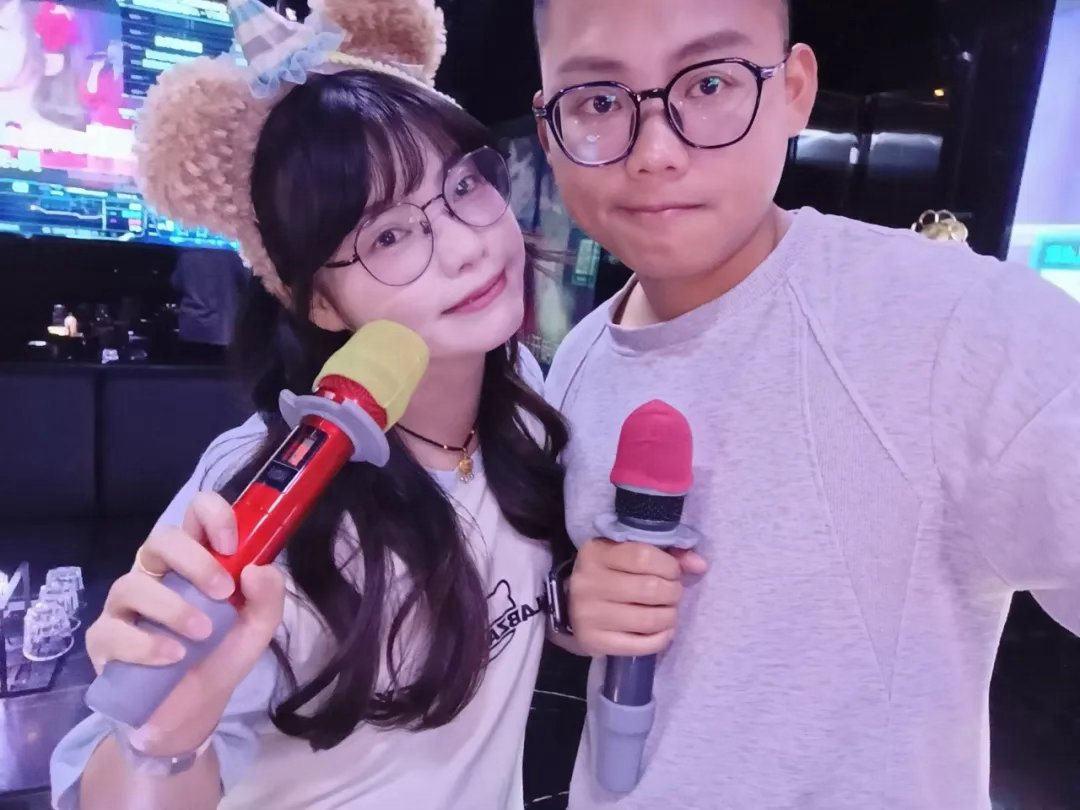 情侣争吵极端事件屡见不鲜，不少人感慨现在亲密关系太容易被负面情绪裹挟，缺少温柔和
