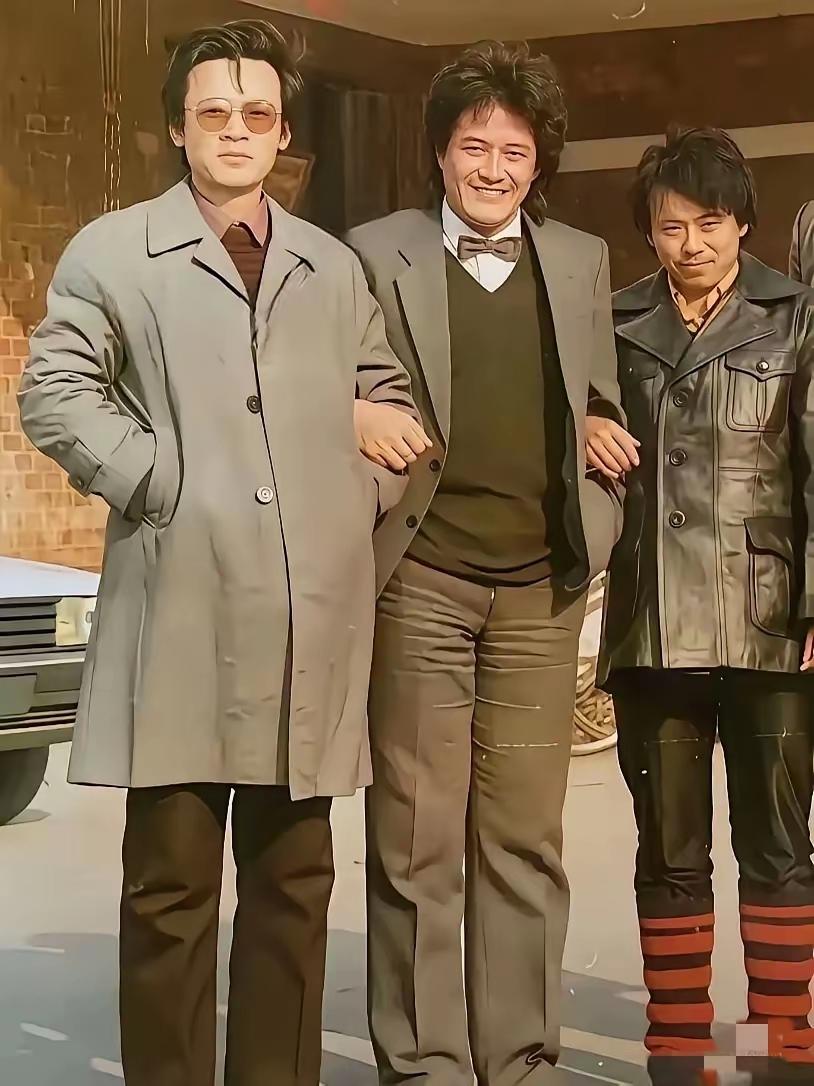 这张老照片里能全部认出来的绝对是大神。[赞]