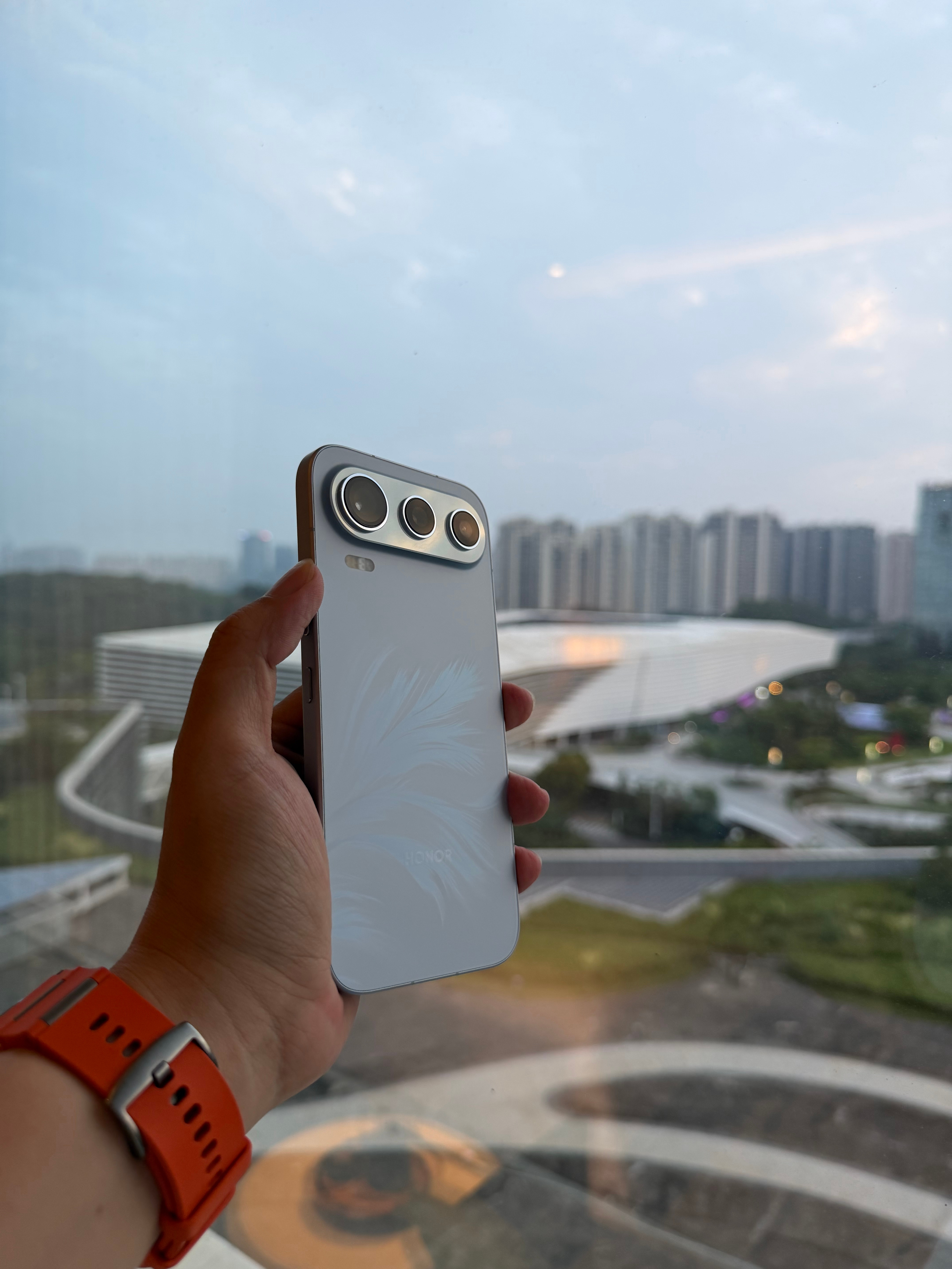 开箱快乐！拿到荣耀600系列发布会礼盒取名手握幸运星，寓意满满超有心意既能收获颜
