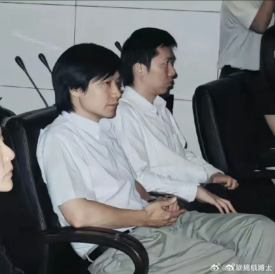 雷总的侧脸帅了一辈子 