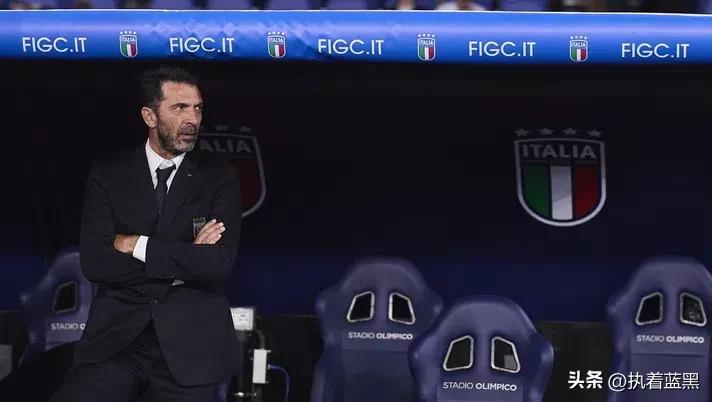 意大利无缘世界杯，格拉维纳和布冯先后辞职！马洛塔、皮耶罗和马尔蒂尼等在足协主席候