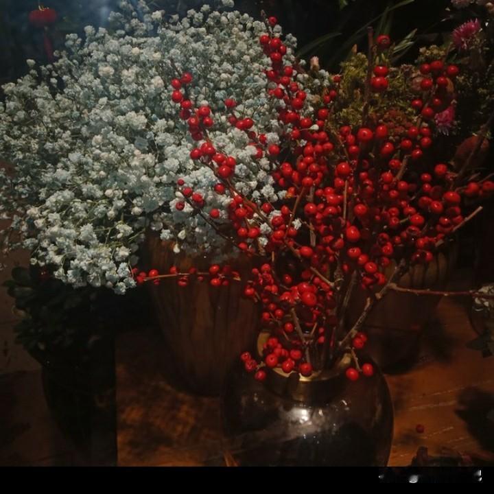 今天，我穿短袖衫了。天气预报最高气温34度，最低气温也有21度。
不过，我还不能