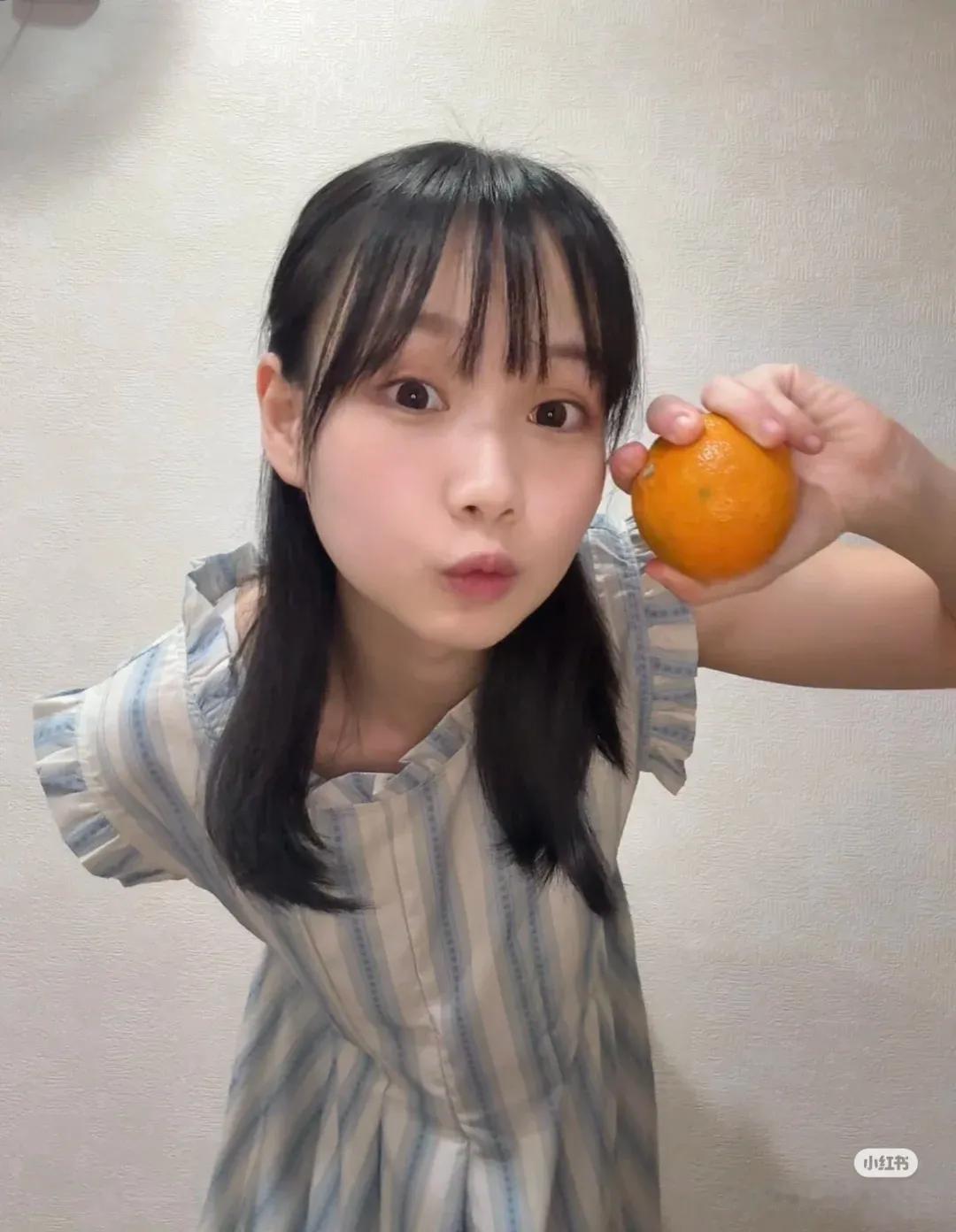 话说台湾近几年就推出了许多颜值和气质都相当不错的新晋博主，而涵泥就是其中之一。凭