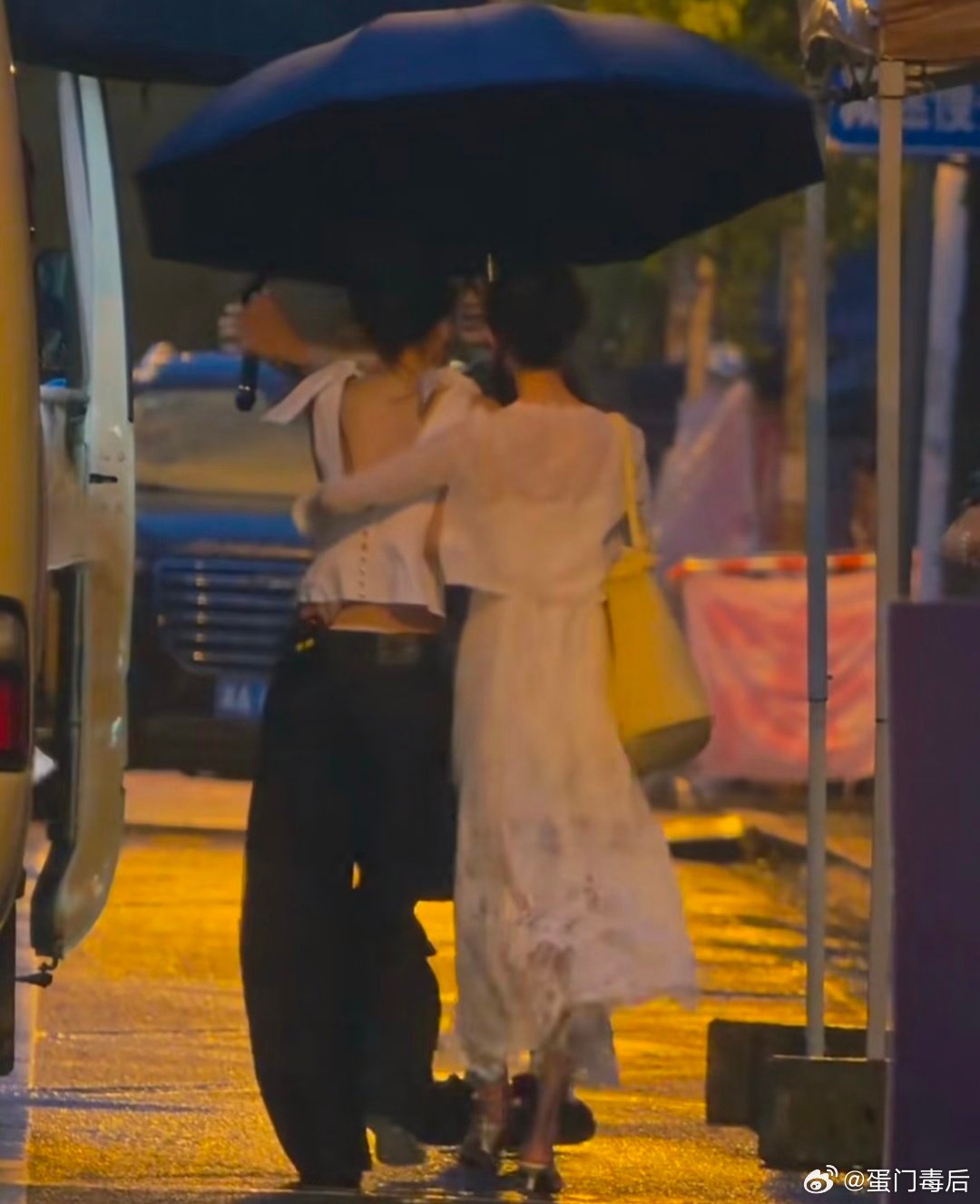 陈瑶孙怡 浪姐双门面两个人真的是势均力敌的美貌啊一直很安静完全视听盛宴最后来个接