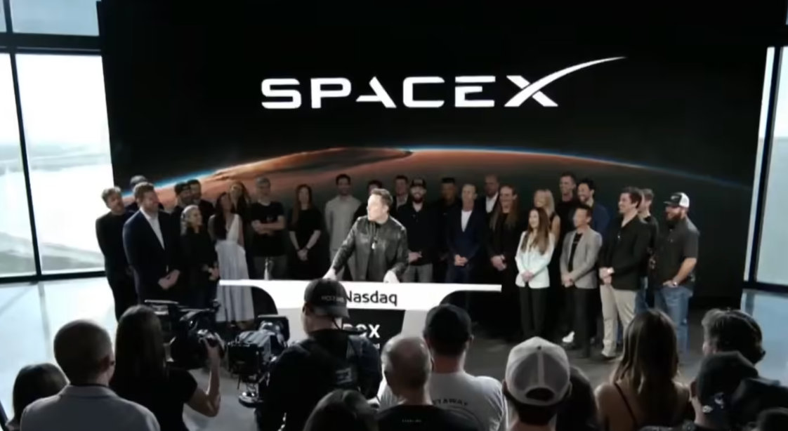 【马斯克曾以为SpaceX成功率不到10%马斯克回应史上最大IPO】马斯克周五并