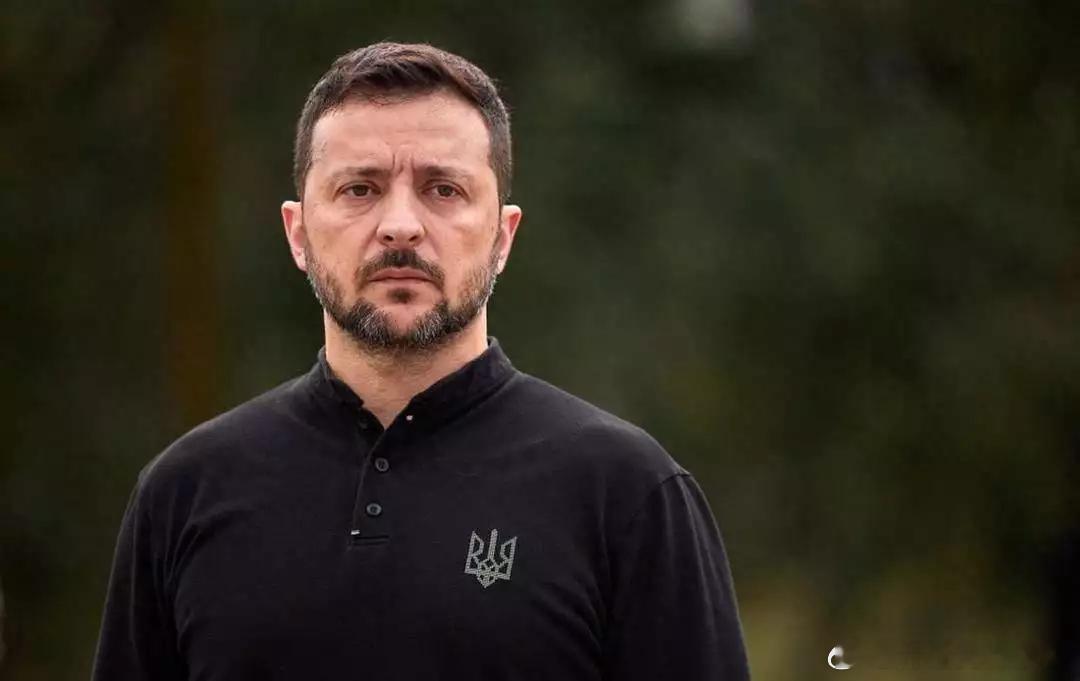 当地时间22日，乌克兰总统泽连斯基在出席活动时强调，乌克兰必须在武器生产的质量和