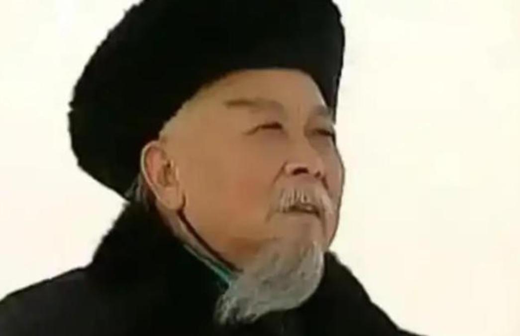 [微风]1885年9月，左宗棠在病榻上离世时，愤慨地说：“对中国来说，十个法国将