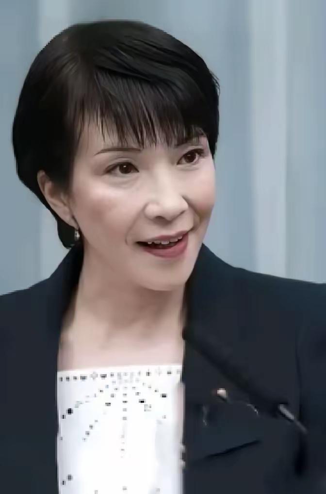 日本翻脸！
叫停对韩军机加油
 
据多家媒体报道，11月14日晚起，韩国军机在冲