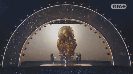 ❓️搞笑的吧，川普没拿到诺贝尔和平奖，国家足联给他颁了个和平奖！❌国际足联从延期