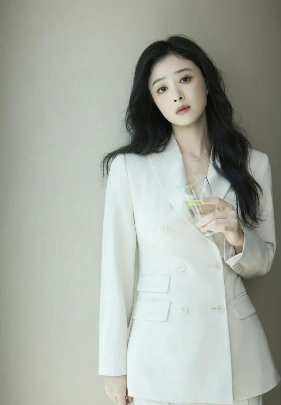蒋欣金鹰奖再获提名：真正的演员，靠角色站稳脚跟
 蒋欣金鹰奖再获提名：真正的演员