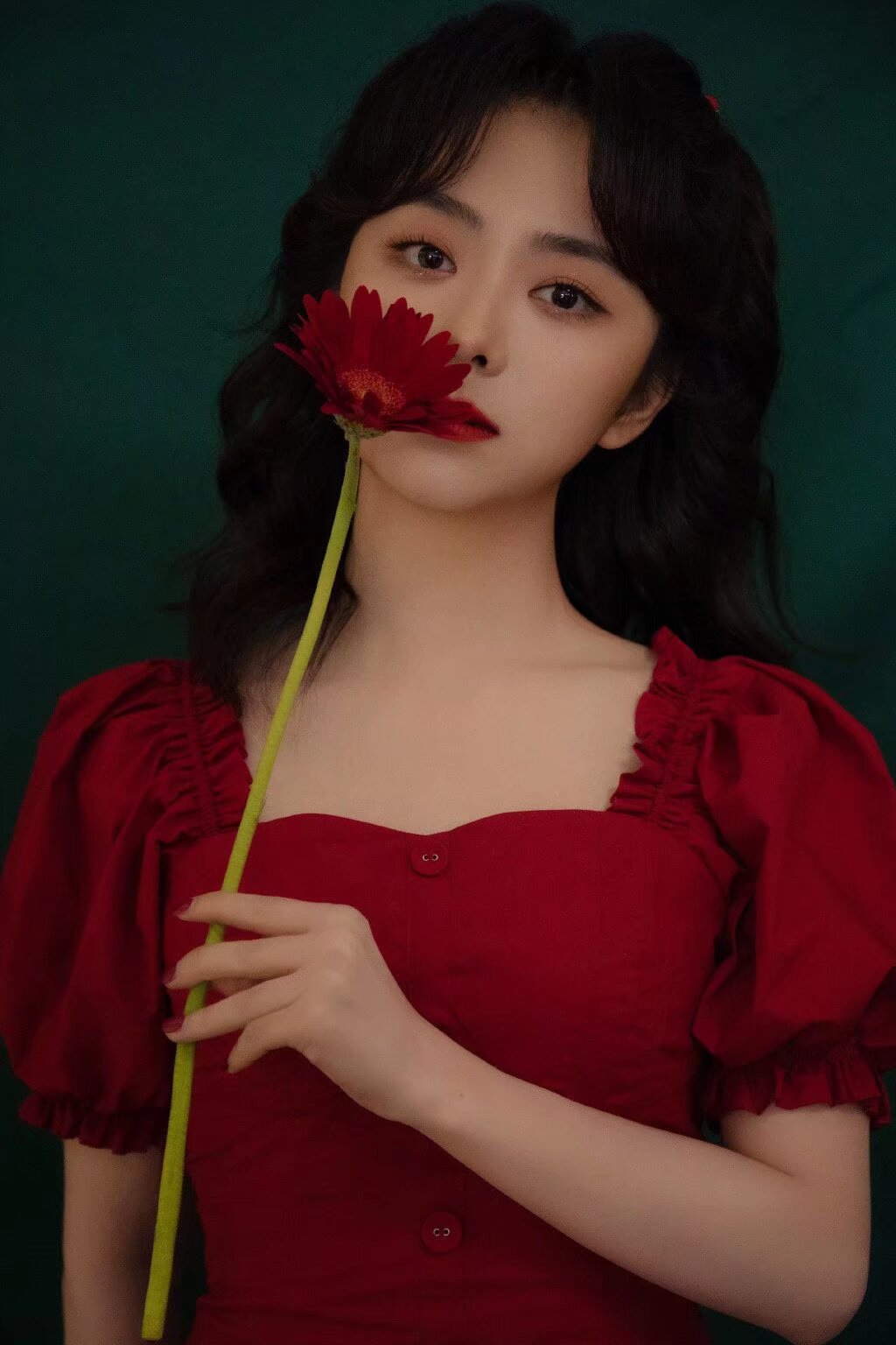 谭松韵 tsy谭松韵兰香如故tsy谭松韵许兰香“从不喊苦喊累的十年龙套娃娃脸脸演
