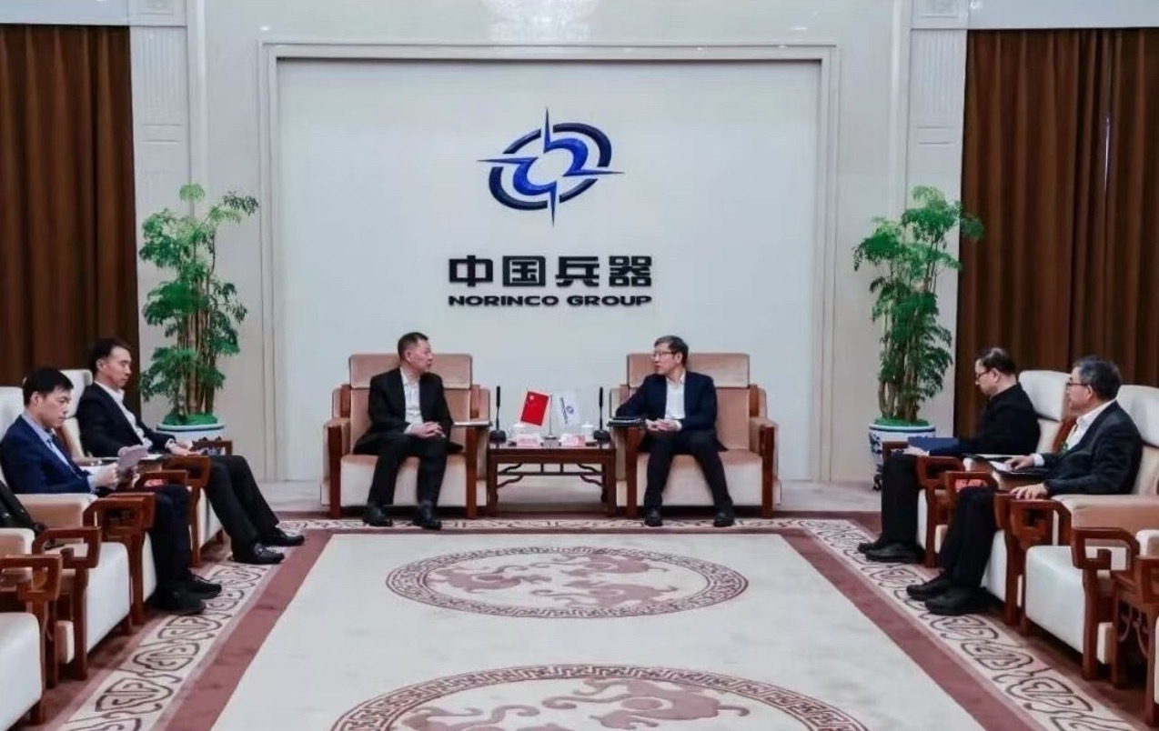 东风汽车 10月13日，东风汽车集团有限公司与中国兵器工业集团有限公司在武汉签署